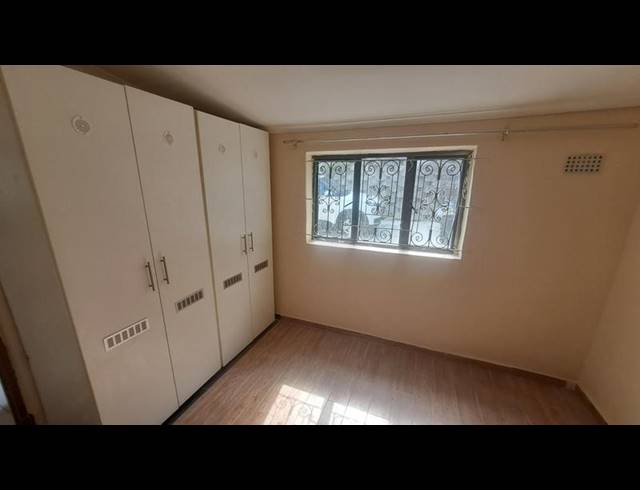 2 BEDROOM PROPERTY TO RENT IN OVERPORT